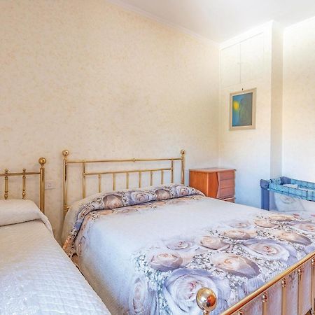 Gorgeous Apartment In Ladispoli Rm With Wifi Luaran gambar