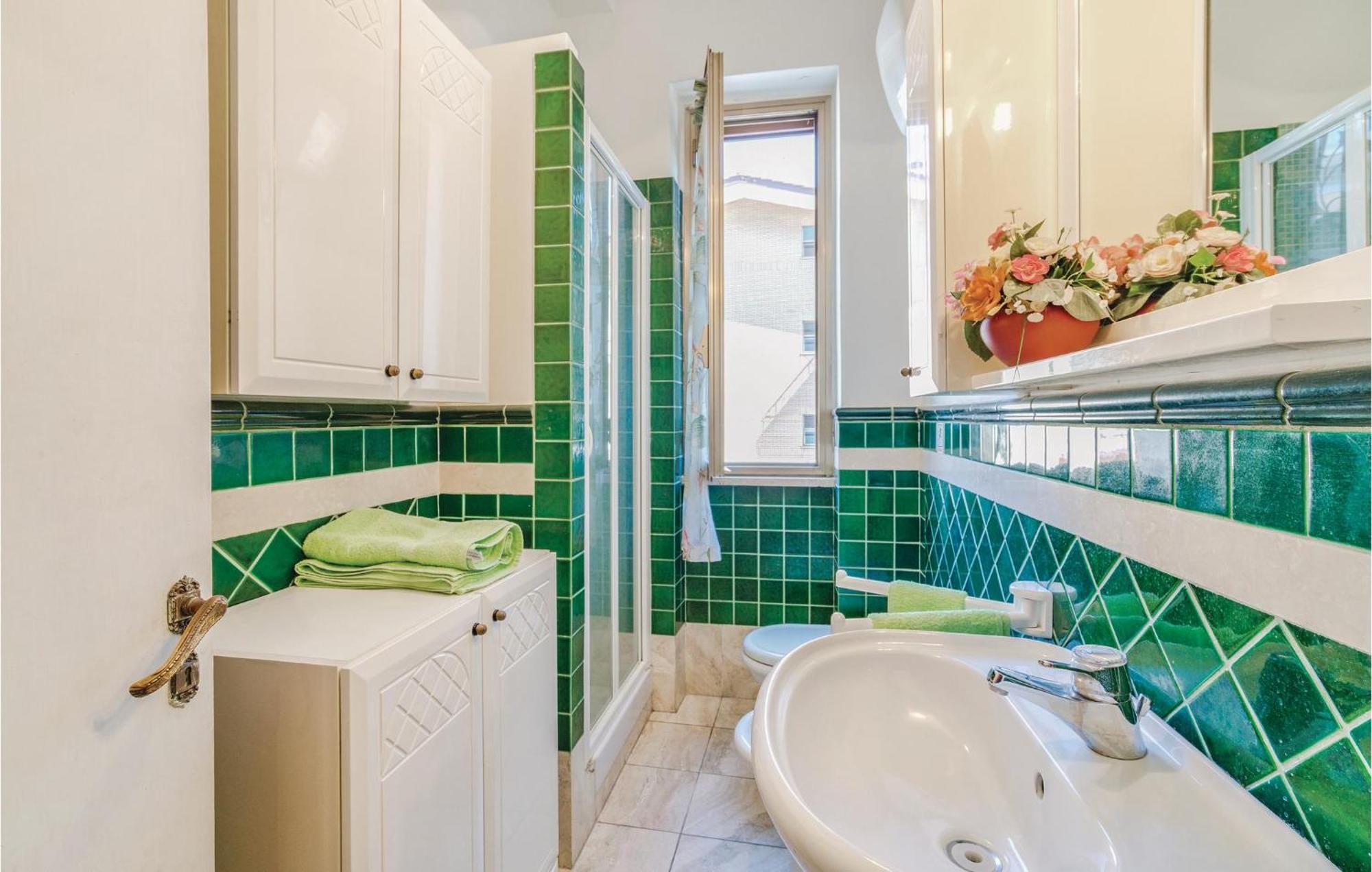 Gorgeous Apartment In Ladispoli Rm With Wifi Luaran gambar